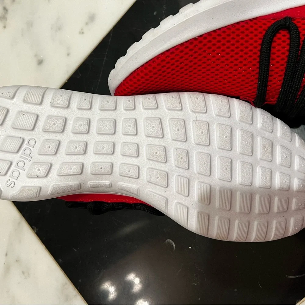 Adidas Red Sneakers Men’s size 7 NWOT - Picture 3 of 4